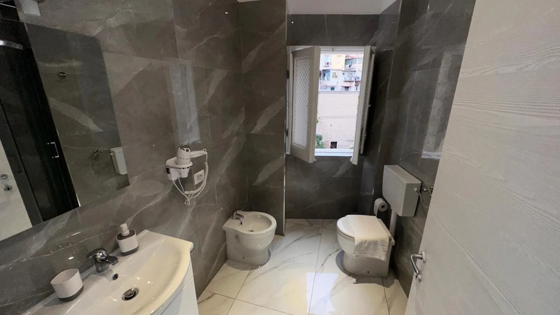 Apartment Eleven Home Naples Italy